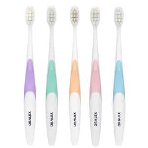 BROSSE A DENTS ENFANTS BALINOU